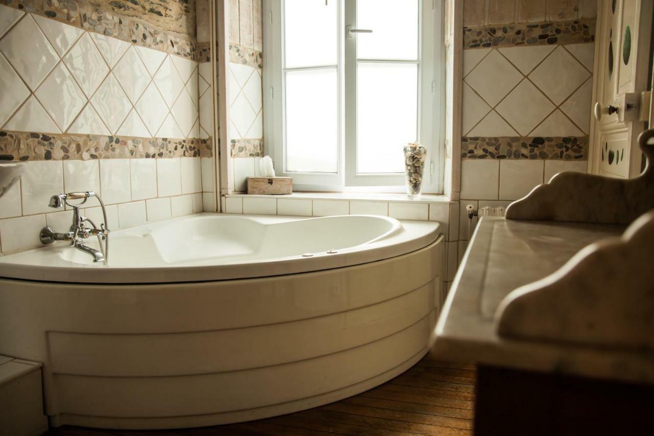 Bed and Breakfast La Pause Angevine Angers Exterior foto