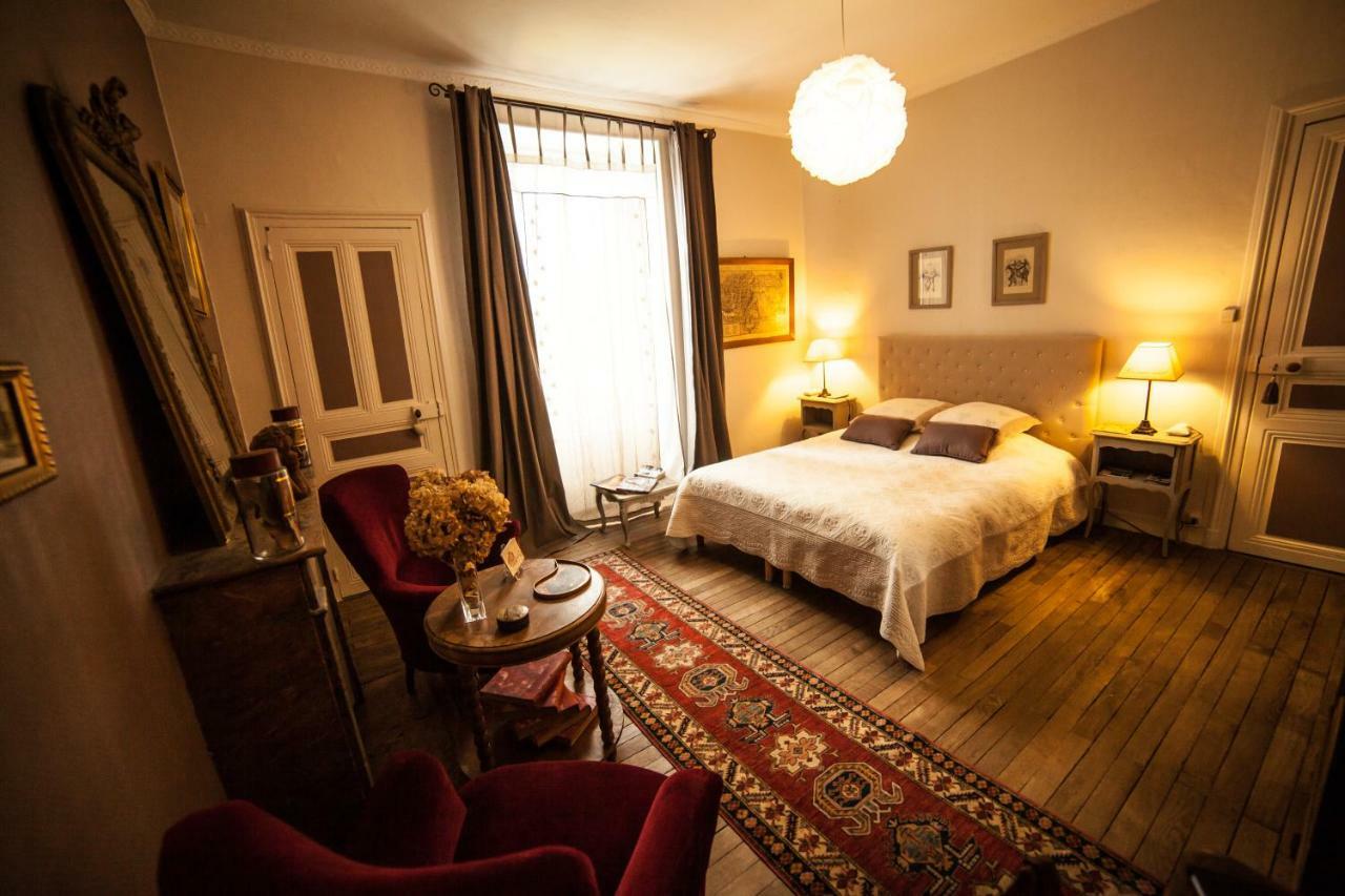 Bed and Breakfast La Pause Angevine Angers Exterior foto